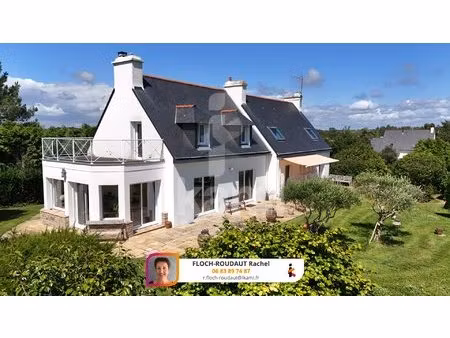 la plage à pied pour cette magnifique maison familiale.