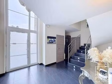 maison d'exception à arlon avec piscine!
