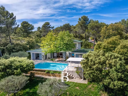 maison de luxe à louer à aix-en-provence