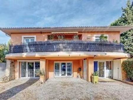 vente maison à fréjus (83370) : à vendre / 151m² fréjus