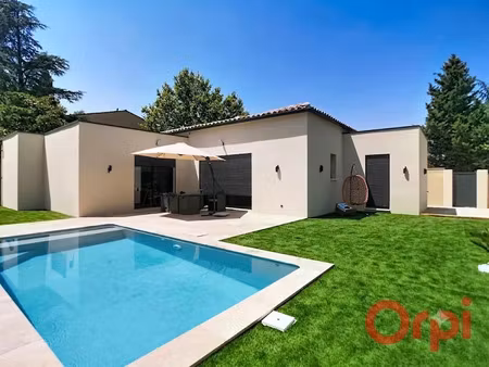 vente maison 5 pièces 145 m² à saint-saturnin-lès-avignon (84450)  556 000 €