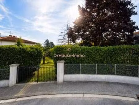vente terrain à pujols (47300) : à vendre / 622m² pujols