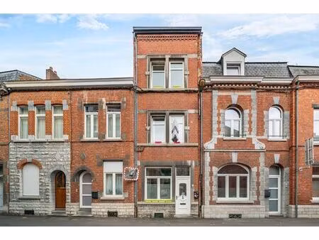 maison à vendre à rue saint-pierre 87 dinant (vbe47672)