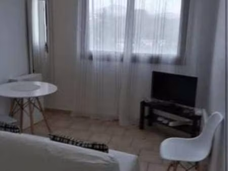 location appartement t1 meublé à aix-en-provence (13080) : à louer t1 meublé / 18m² aix-en