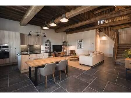 app. dans maison de caractère