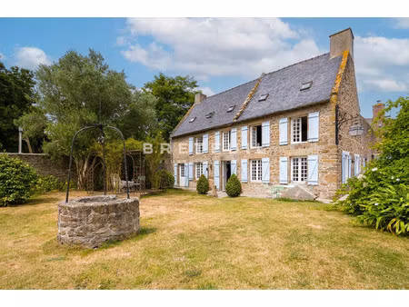 maison de luxe à vendre dans le quartier paramé rural