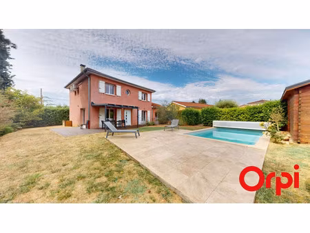 villa de luxe à vendre dans le quartier est