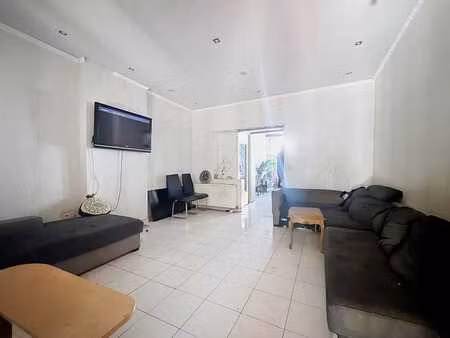 charleroi – maison 4 chambres avec ascenseur  terrasse et ja