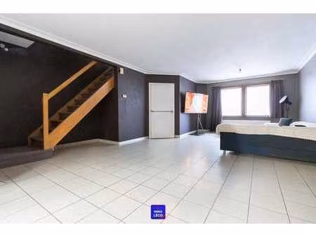 maison saine avec jardin et possibilité garage  idéal inves