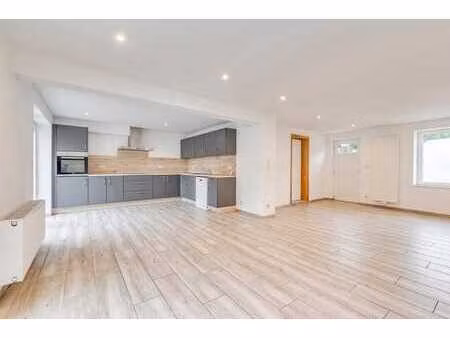 charmante maison 3 chambres entièrement rénovée à wasseiges