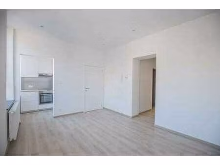 appartement 2 ch. au coin du blvd piercot