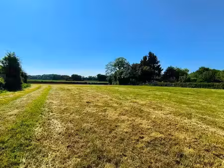 terrain songeons 903 m2
