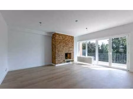 appartement rénové avec vue imprenable à neder-over-heembeek