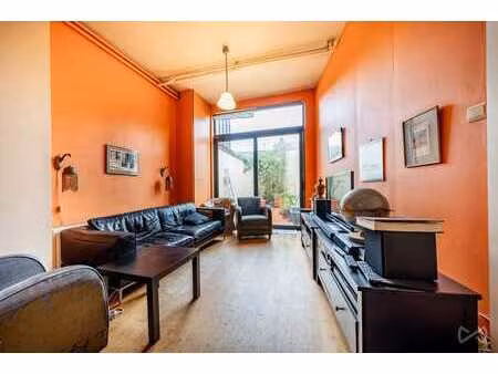 maison unifamiliale avec un beau potentiel à rénover