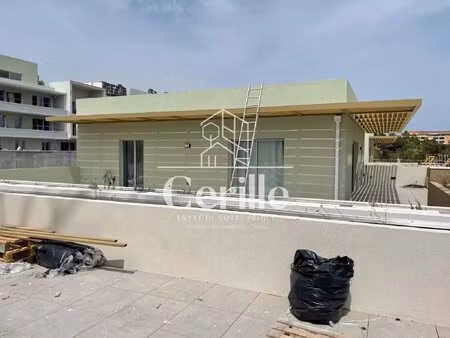 villa sur le toit moderne 4 pièces à saint-raphaël  95 m²