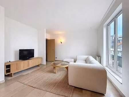 cce i schuman - appartement 2 chambres