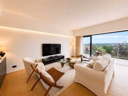 quartier roosevelt - magnifique appartement meuble ou non...
