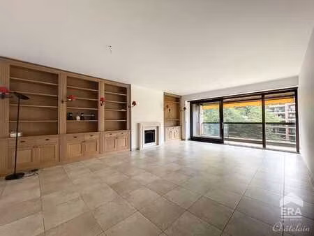 appartement 3 chambres avec terrasse à louer à uccle