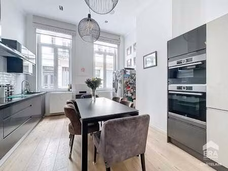 magnifique duplex 2 chambres avec jardin à louer à bruxelles