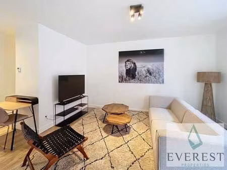 proche du sablon! splendide appartement meublé 2 chambres