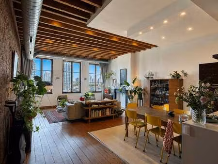 loft avec 2 chambres et superbe terrasse sur le toit