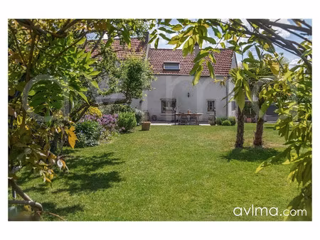 vente maison 9 pièces 196 m² à feucherolles (78810)  849 000 €