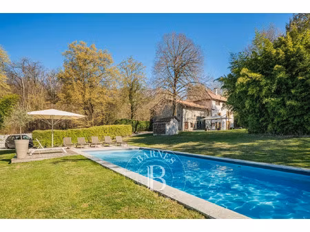 maison de luxe à vendre à vourey