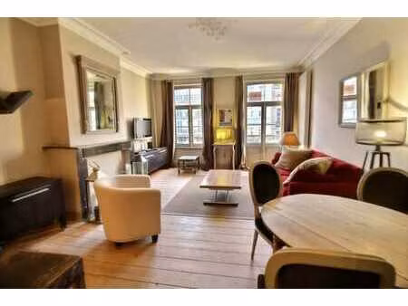 brussels historical centre: charming furnished apartment