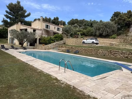 vente propriété 6 pièces 155 m² à la cadière-d'azur (83740)  949 000 €