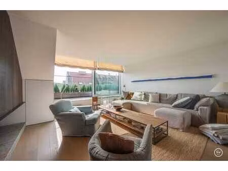 appartement duplex unique avec 4 chambres dans une résidenc