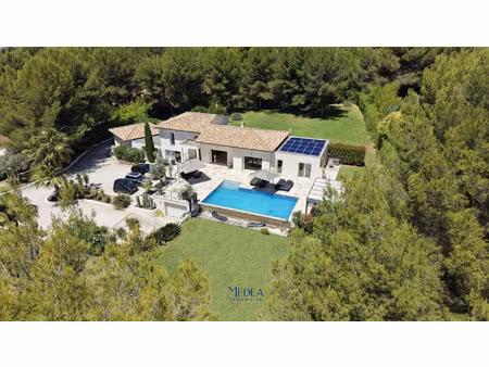 villa de luxe à vendre dans le quartier ouest