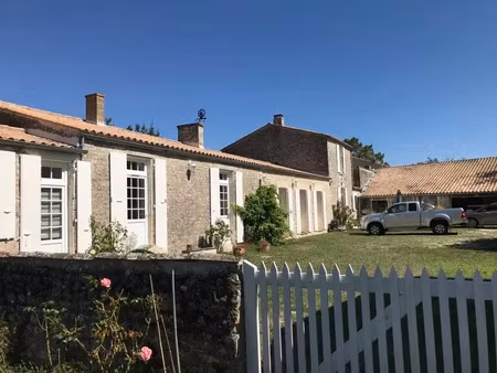 vente maison 10 pièces 310 m² à dolus-d'oléron (17550)  1 094 000 €