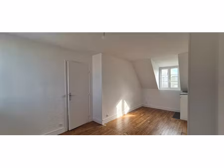 location appartement 2 pièces 34.01 m² à paris 17ème (75017)  1 400 €