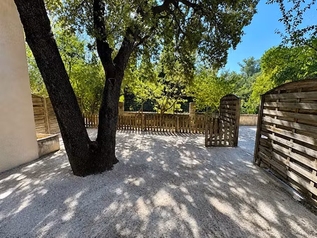 vente appartement 2 pièces 27 m² à villeneuve-les-avignon (30400)  112 900 €