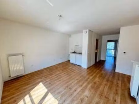 location appartement 2 pièces à rennes jeanne d'arc (35000) : à louer 2 pièces / 42m² renn