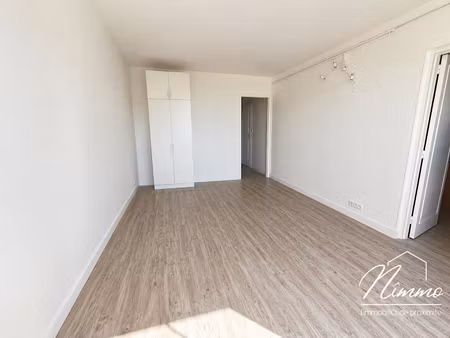 vente appartement 2 pièces 45 m² à nimes (30000)  49 000 €