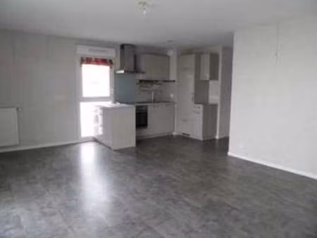 location appartement 3 pièces à auray (56400) : à louer 3 pièces / 64m² auray