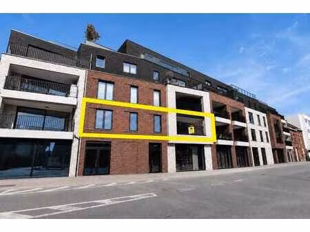 nieuwbouwappartement met 2 slaapkamers & terras in centru...