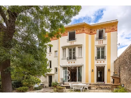 maison de luxe à vendre dans le quartier haut-mesnil