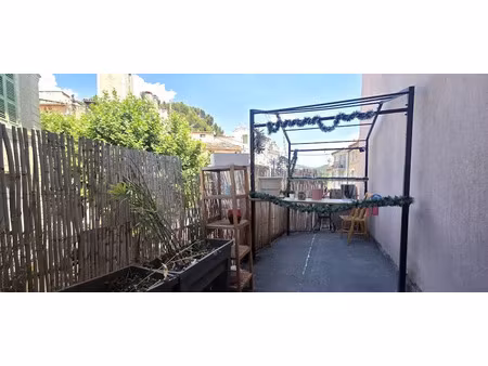 vente appartement 2 pièces 48 m² à cuges-les-pins (13780)  185 000 €