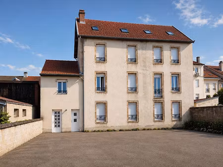 vente immeuble 13 pièces 250 m² à lure (70200)  220 000 €