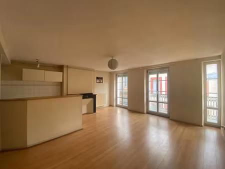 location appartement 3 pièces 57 m² à toulouse (31000)