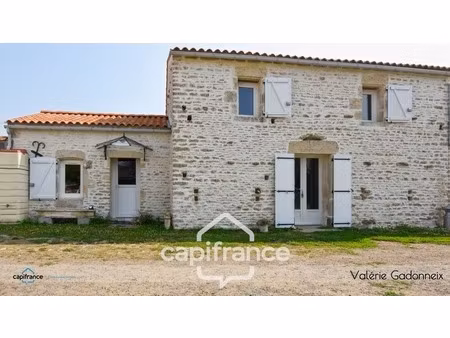 dpt vendée (85)  maison charentaise rénovée avec dépendances et terrain à bâtir – vix