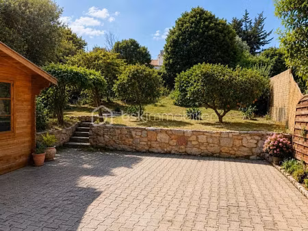 vente appartement 2 pièces 39 m² à hyeres (83400)  259 000 €