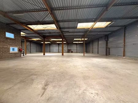 location locaux professionnels 10 pièces 1500 m² à evreux (27000)  7 617 €