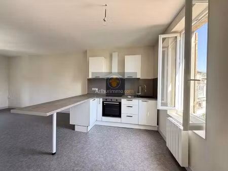 charmant appartement t3 de 51 m² à apt