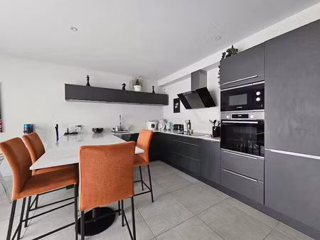 vente appartement 3 pièces 83 m² à vichy (03200)  328 000 €