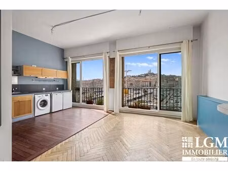 marseille vieux-port – appartement t3 traversant avec vue panoramique exceptionnelle