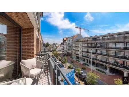appartement lumineux rénové au cœur de knokke près de la mer