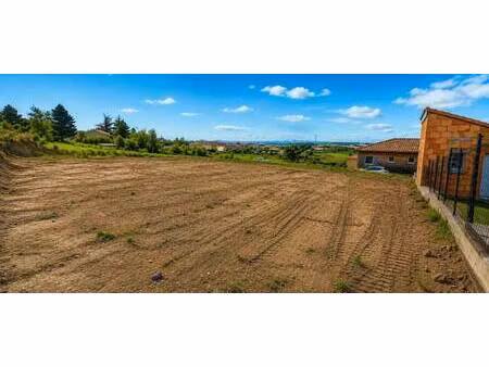 terrain constructible viabilisé à vendre